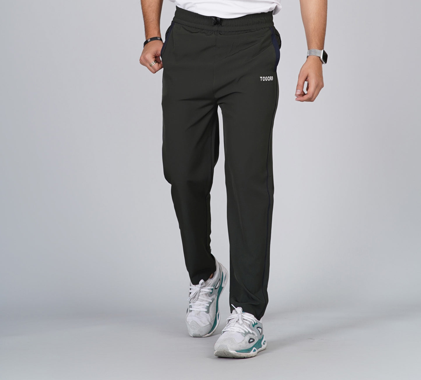 TOGORB Performance Trackpants With Stripes